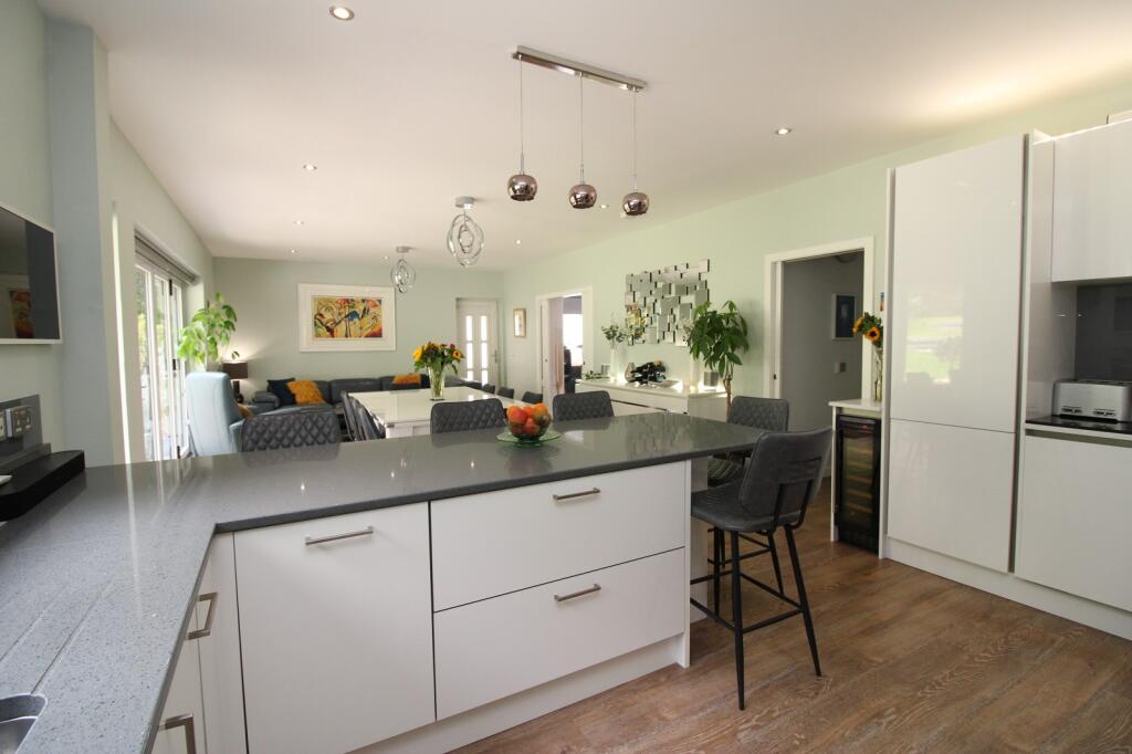 Kitchen/ Diner/ Family Room