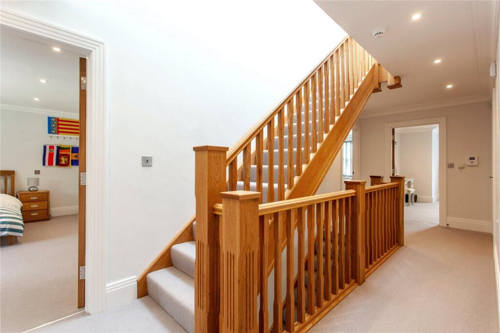 1st Floor Landing