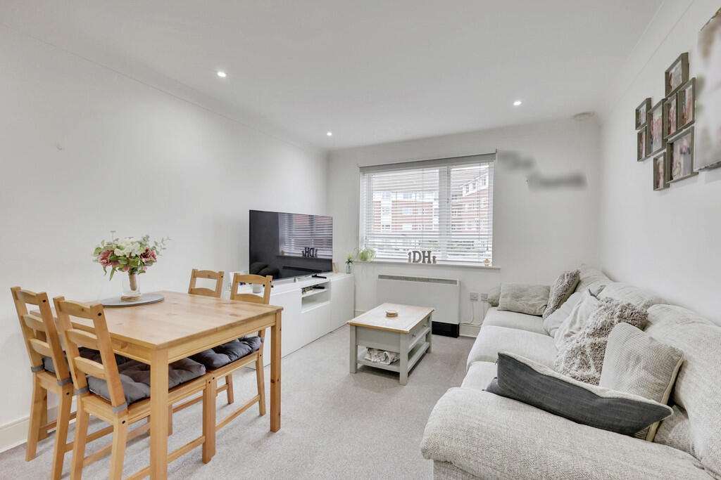 56fafaed-4S6A3332...