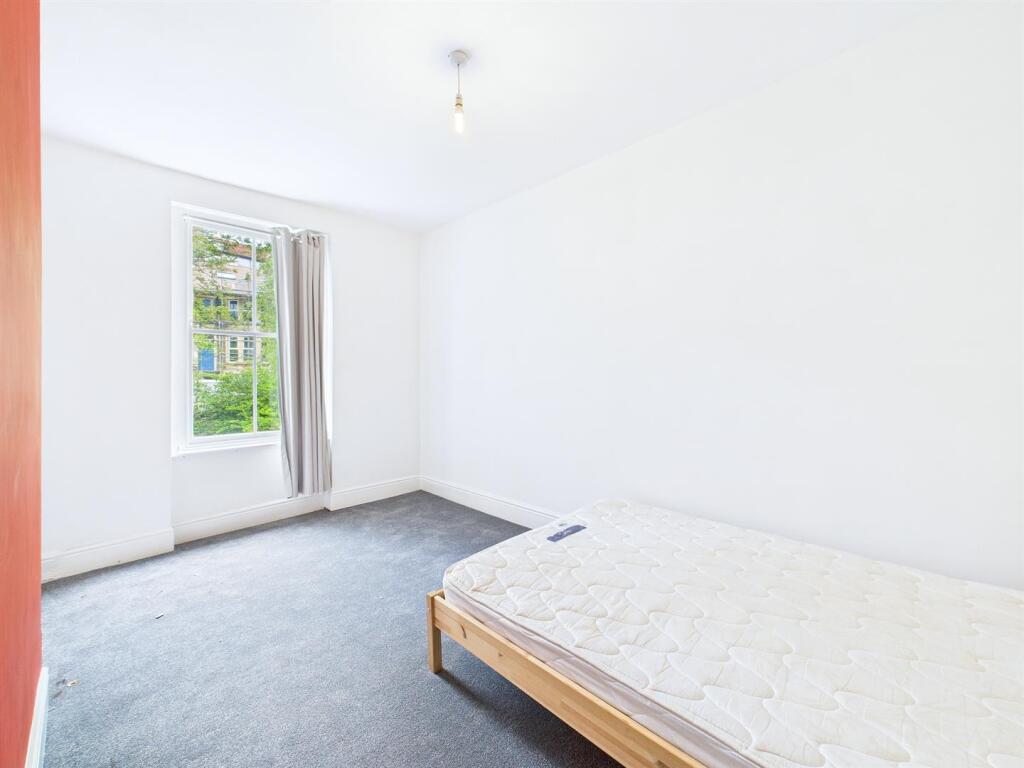 8 - Period 9 Bedroom HMO.jpg
