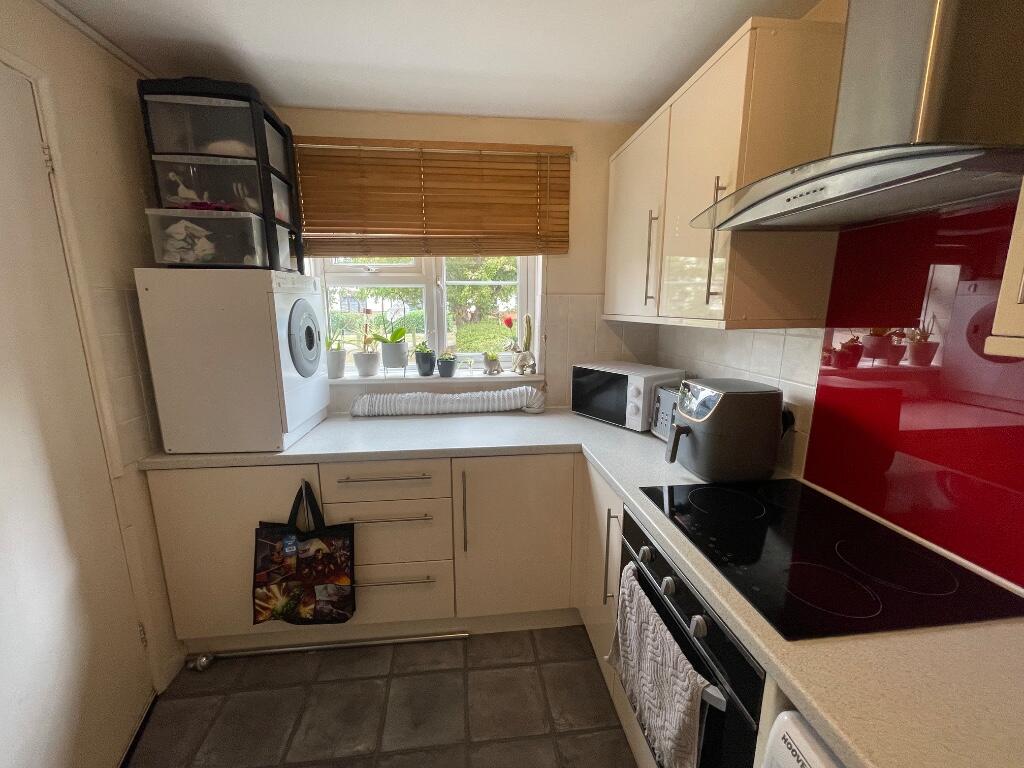 KITCHEN REV