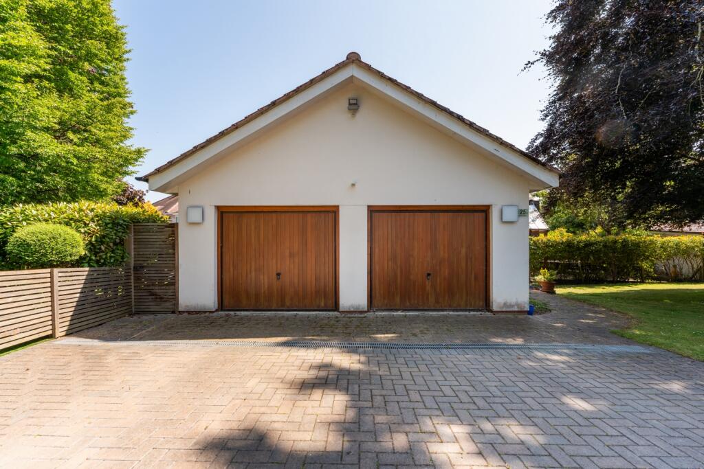 Double Garage and Off Street Parking