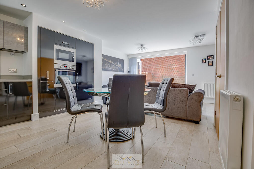 Dining area 1.2