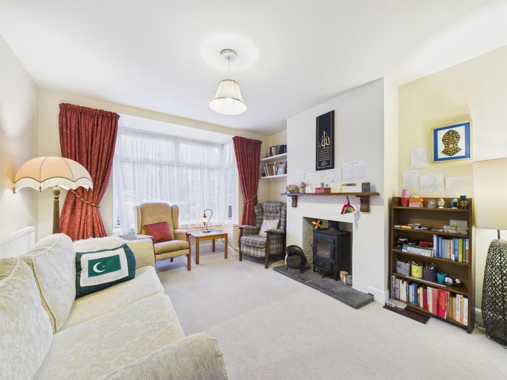 Through Lounge/Dining Room