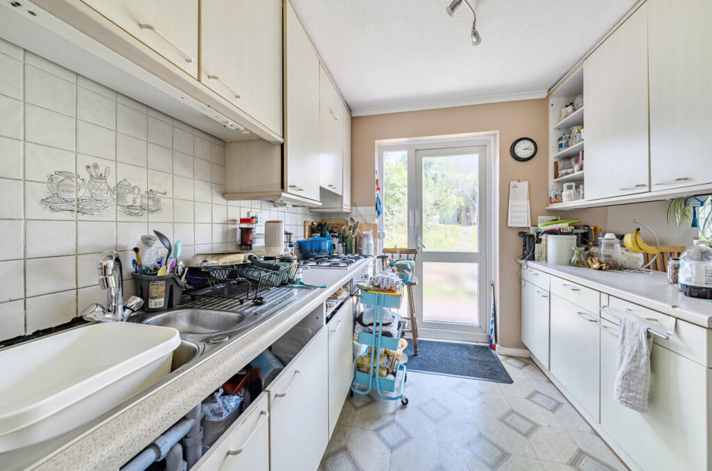 1311884-7-685589e...