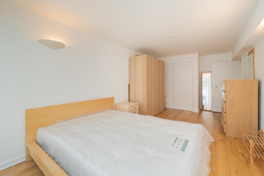 Cinnamon Wharf 21...