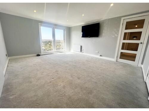 Living room (View 1)