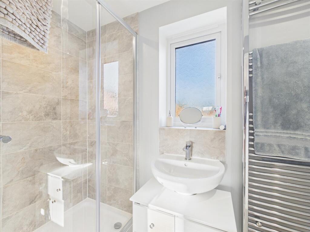 19 Cranmer Road Photos (7).jpg