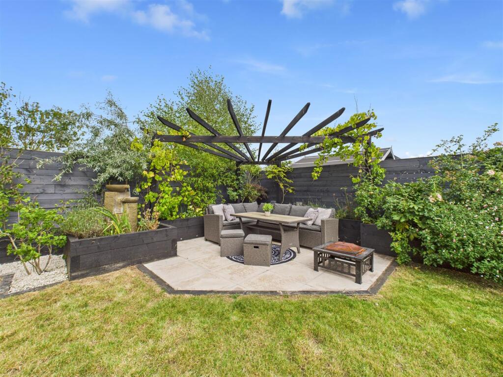 Patio &amp; Pergola