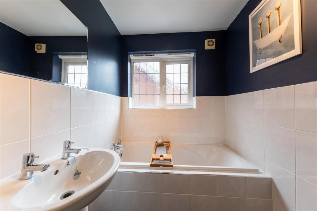 32 Waystead Close-041.jpg