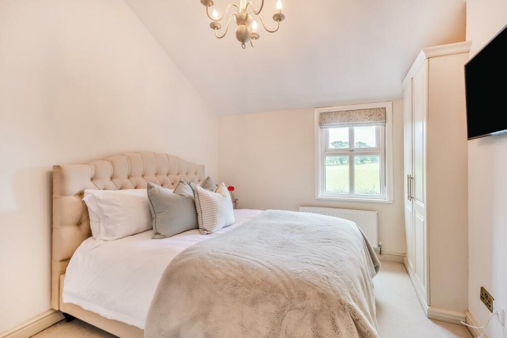 79 Chester Road - 019.jpg