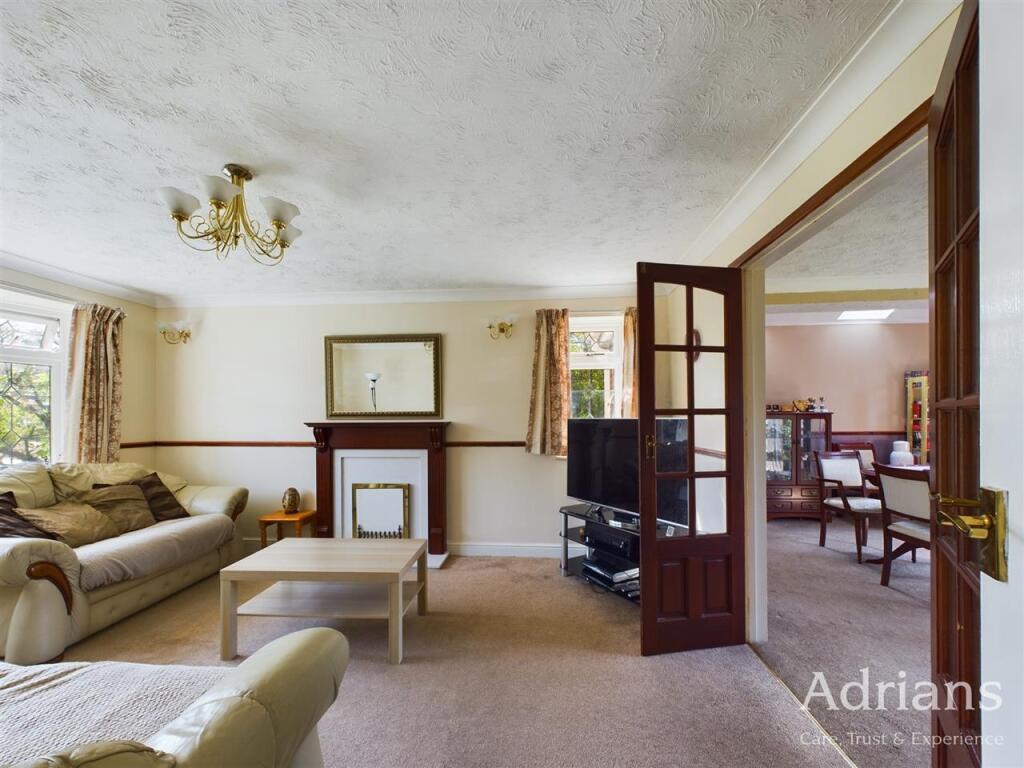 SITTING ROOM