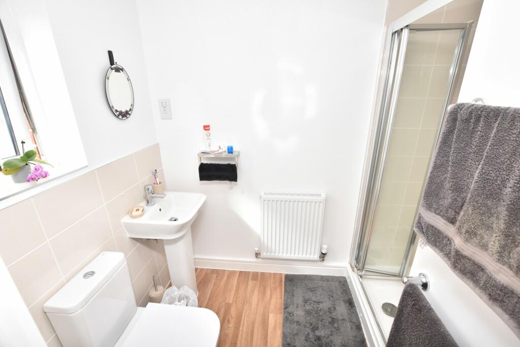 En Suite Shower Room