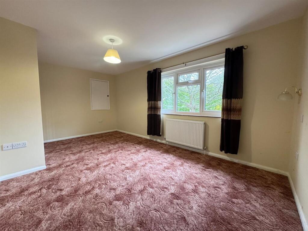 Bedroom 1 Alt Angle.jpg