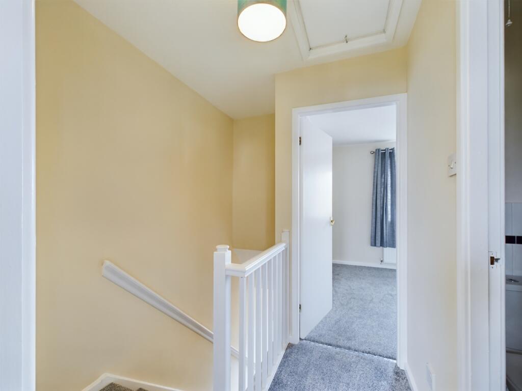 CAM01440G0-PR0102-STILL008