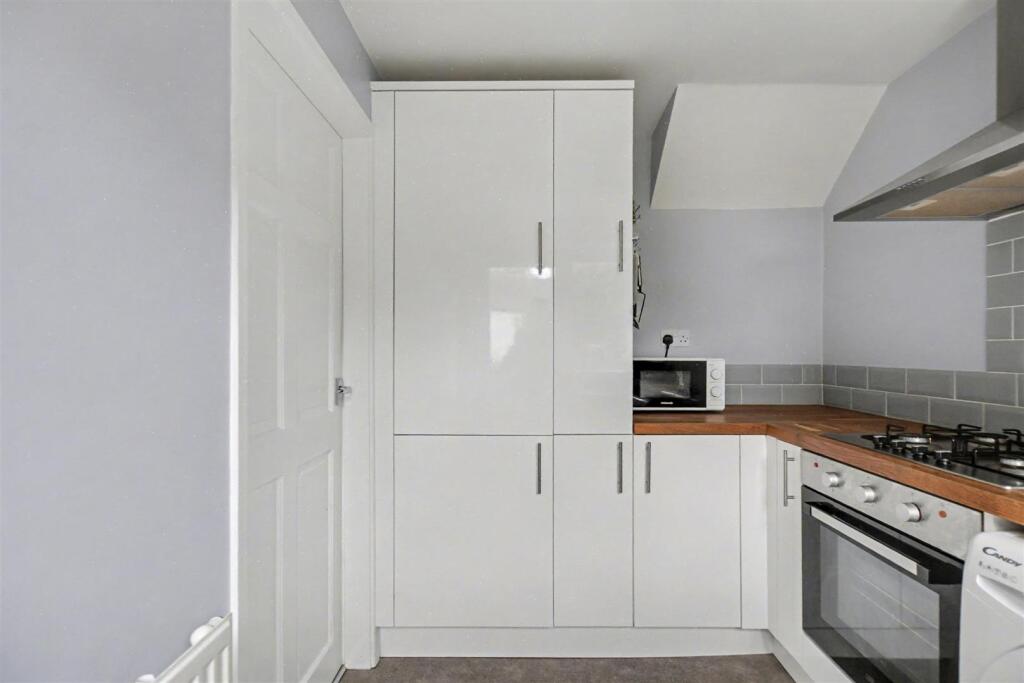 Kitchen_3.jpeg