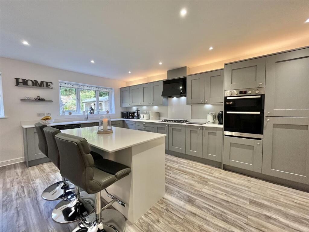 Family/Dining Room &amp; Kitchen