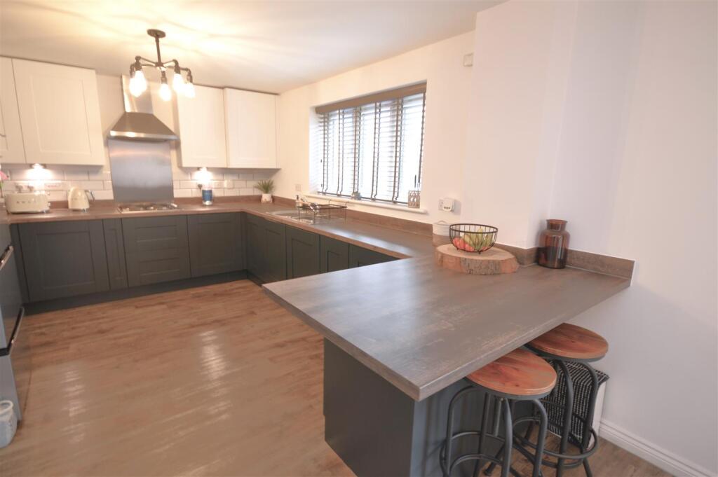 kitchen/family room