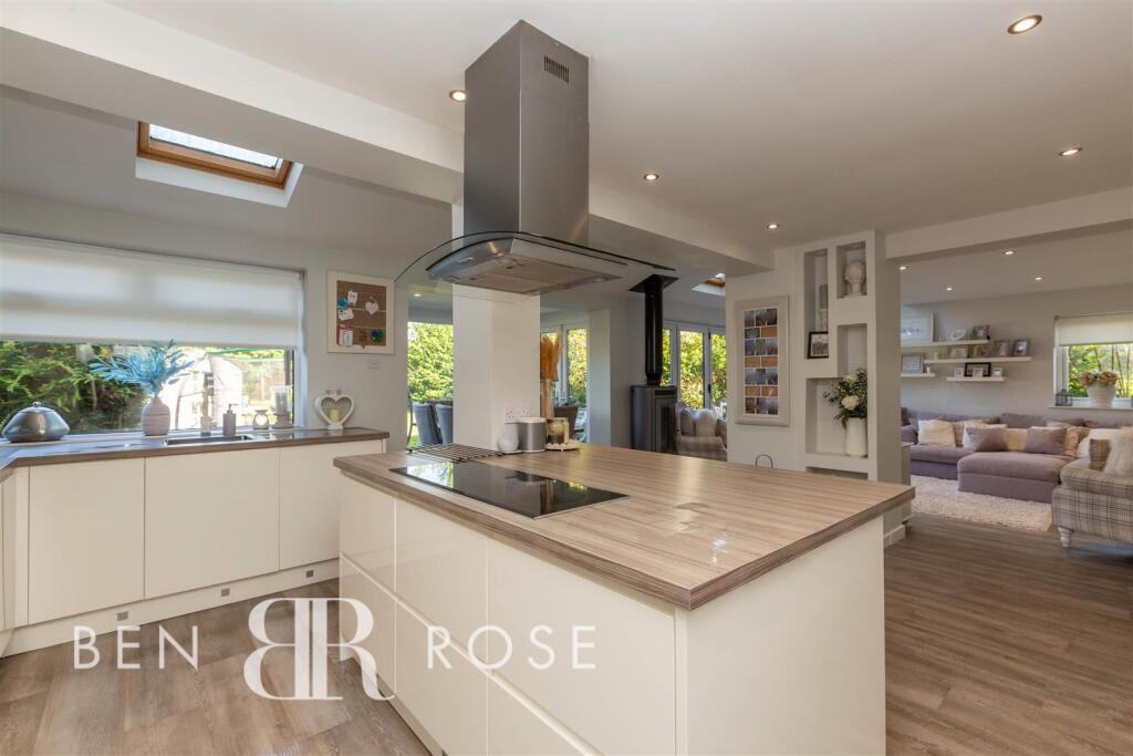 Kitchen/Diner/Family Room