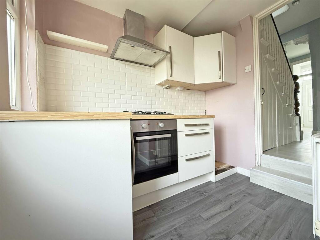 Maristow Avenue 46 - Kitchen 2 New.jpg