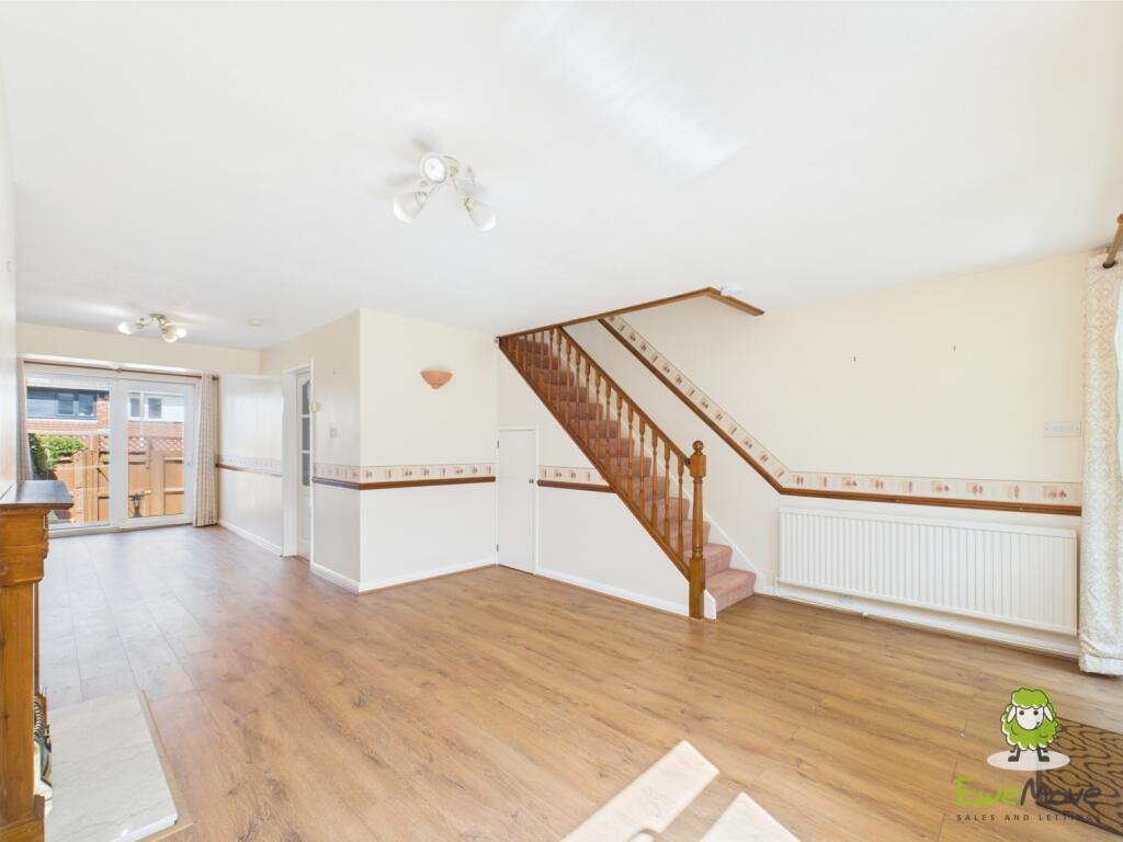 EweMove Basingstoke Estate Agents 22 Fabian Close