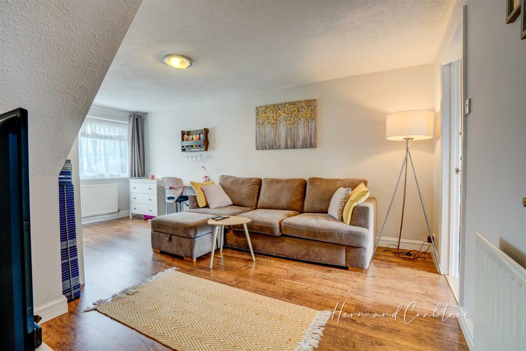 Runcorn Close, Old St Mellons, HernCrabtree (5).jp