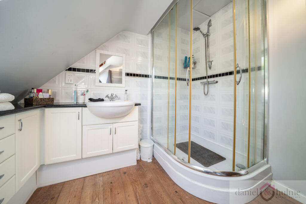 31 Campbell Avenue-10