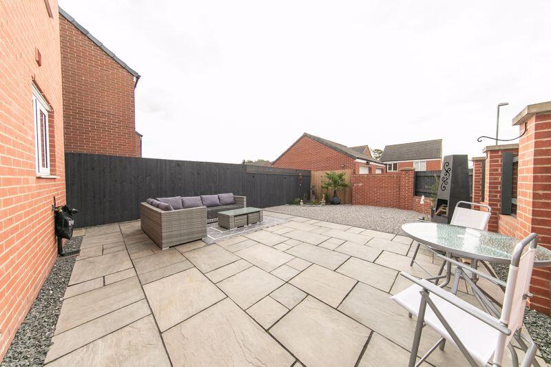 Low maintenance private garden