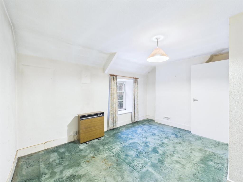 7 - 2 bedroom terrace.jpg