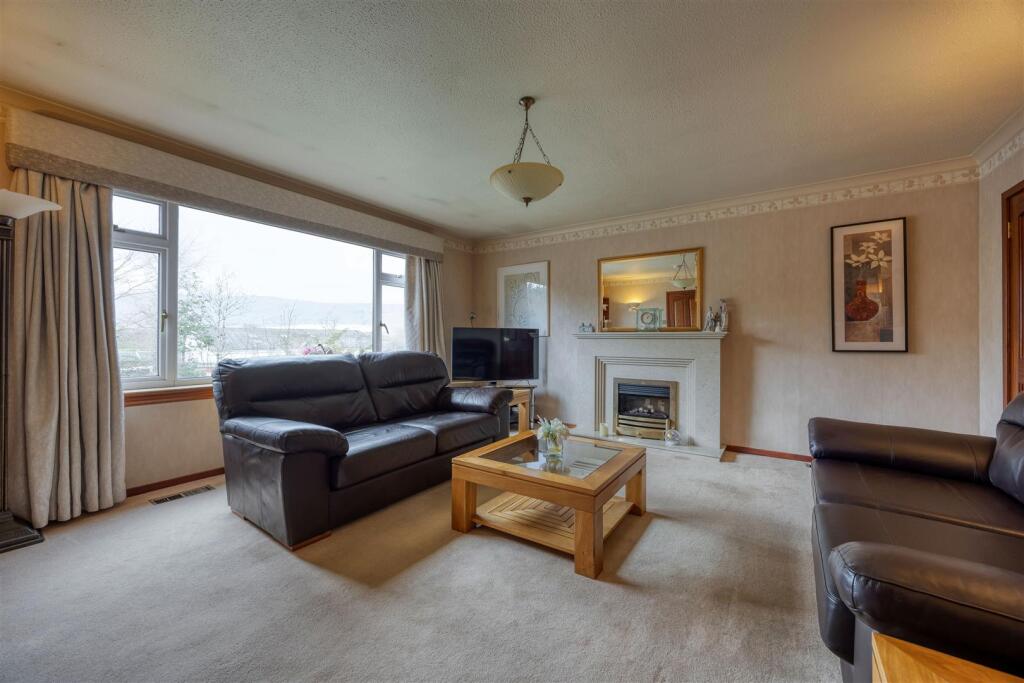 4_AILSA_DRIVE_KIRKINTILLOCH_017.JPEG