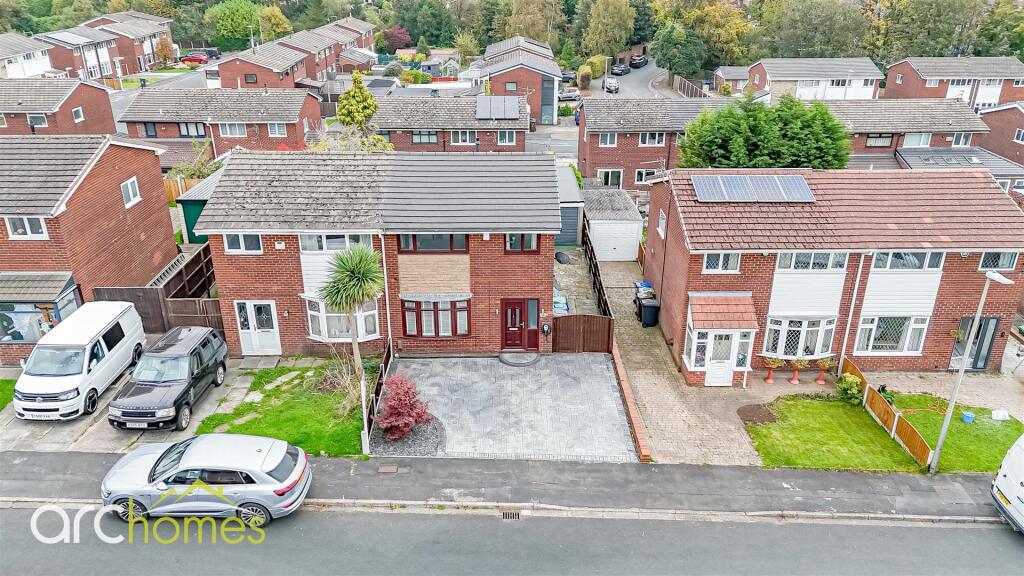 dji_fly_20251014_123338_0904_1760441908342_photo.j