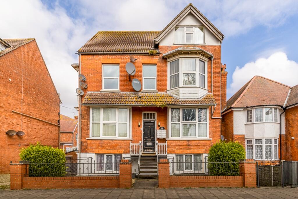 33 Ida Road (Skegness)-3