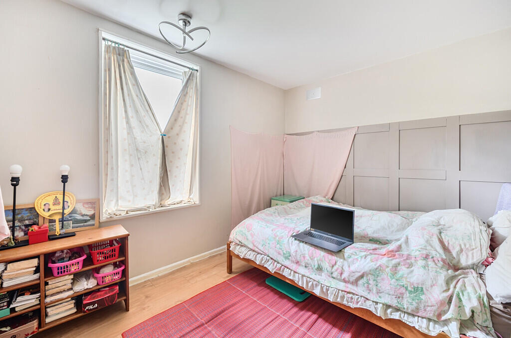 1329481-7-688c9cb...