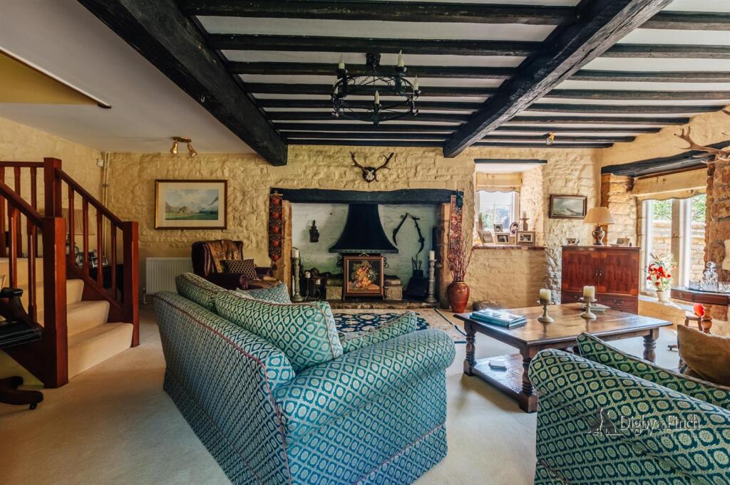 Peacocks Cottage -17.jpg
