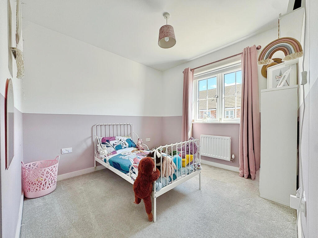 27 Oak Tree Road, Great Glen, Leicester, LE8 9HP