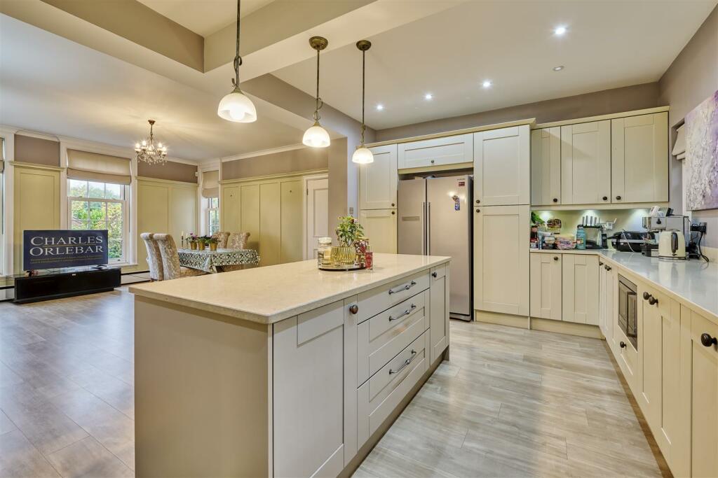 Foxhill Rushden-16.jpg