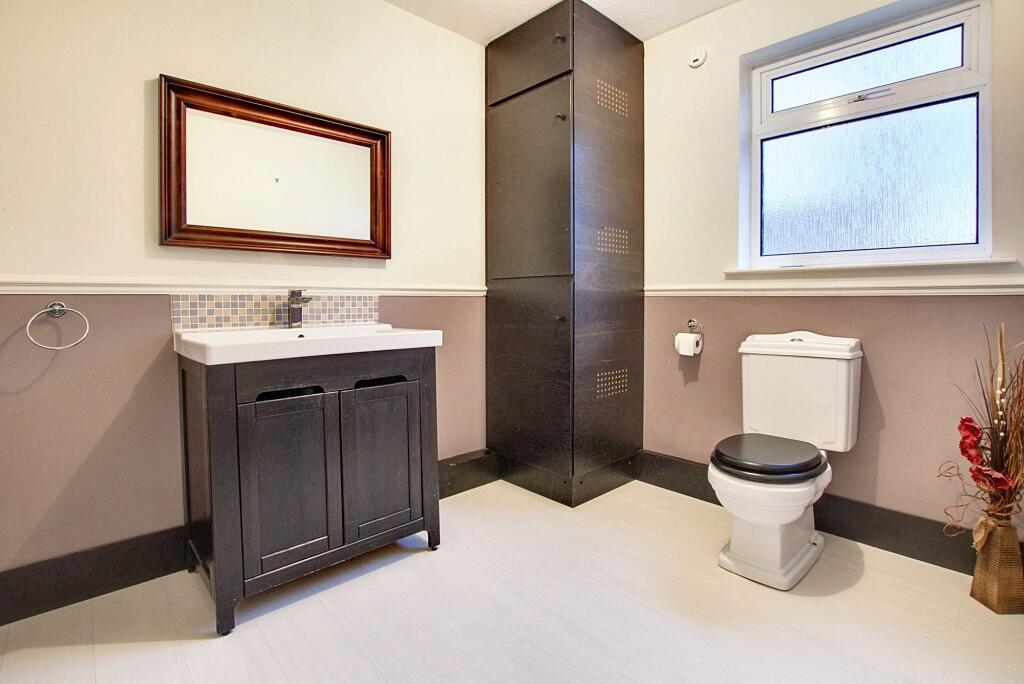 Ground Floor Cloakroom