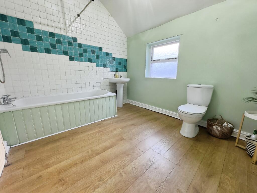 MEADOW PLACE2 T202510241006.jpg