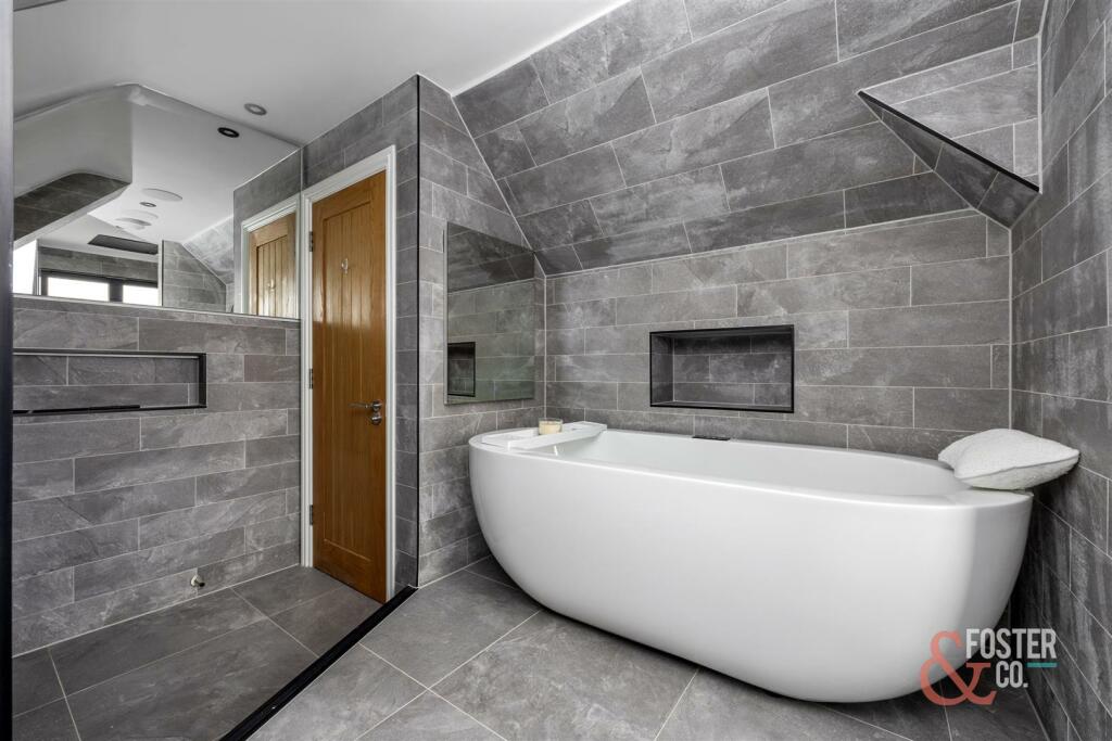 Goldstone Crescent, 57, flat 7-007.jpg