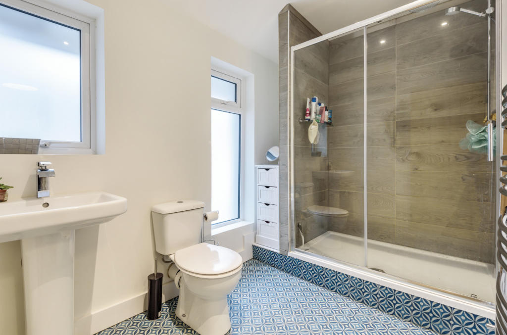 Bathroom 2