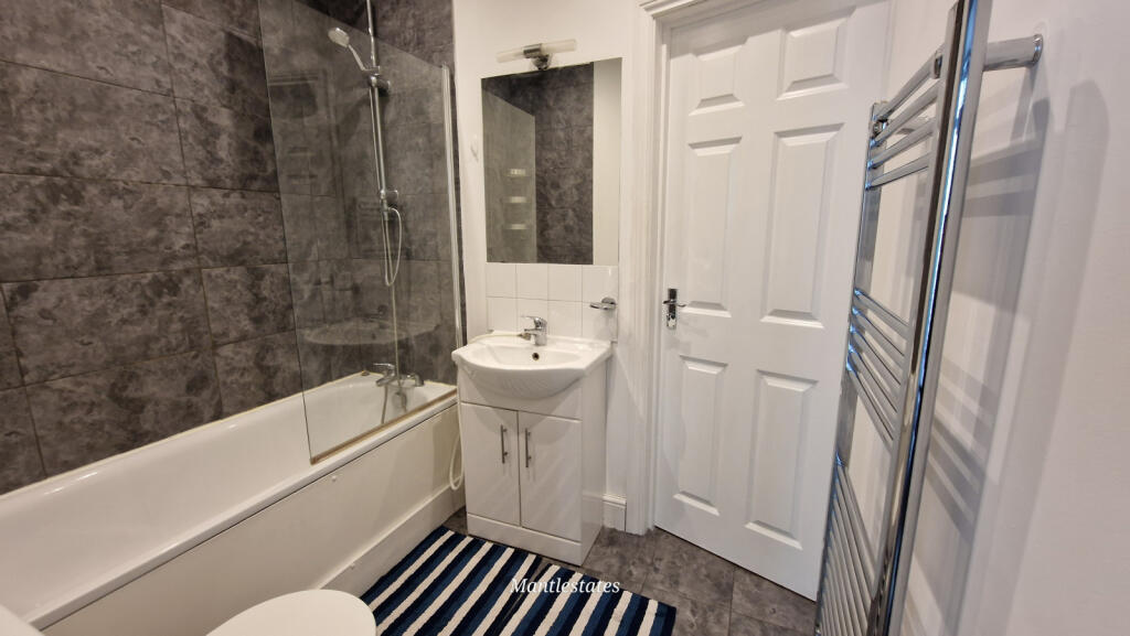 JACK &amp; JILL BATHROOM