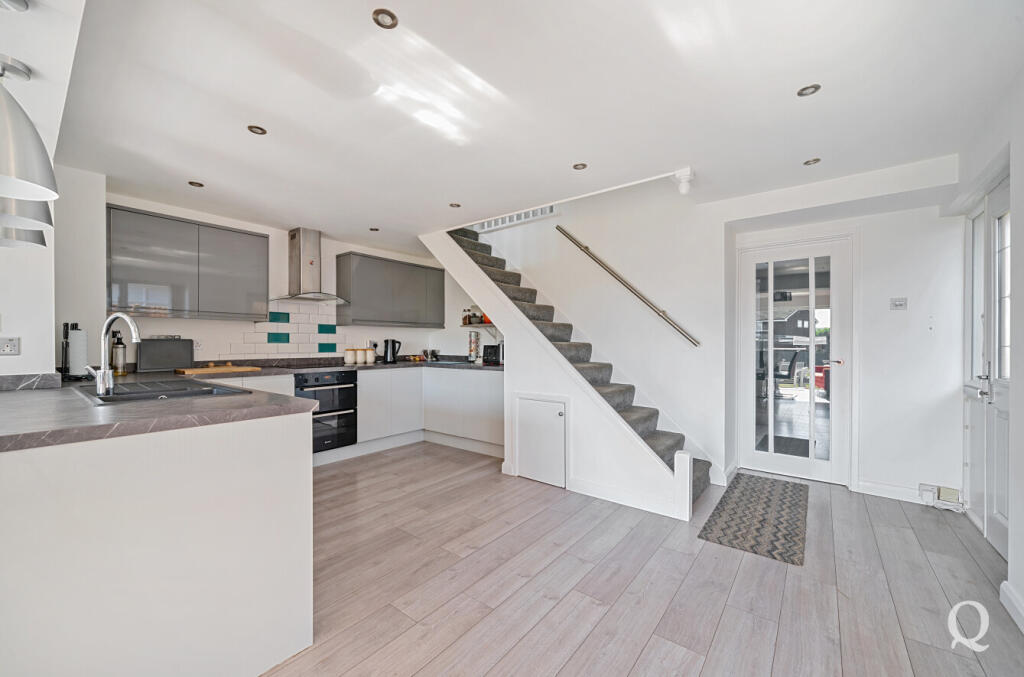 ce209ff6-cb21-4ab...