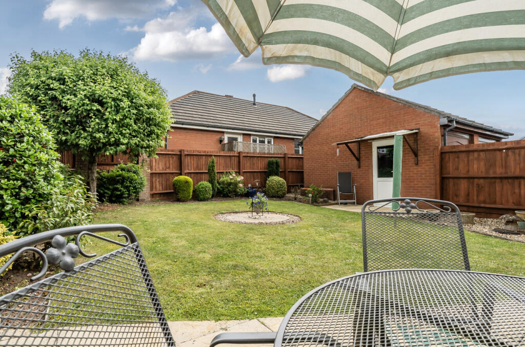 1300982-19-683a13...