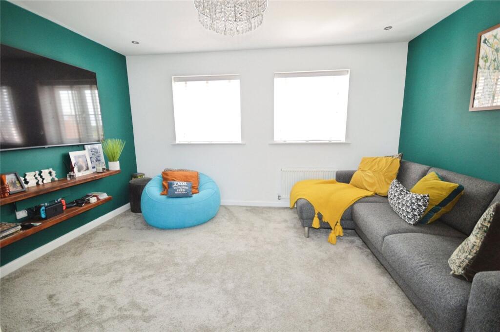 Lounge/Bedroom