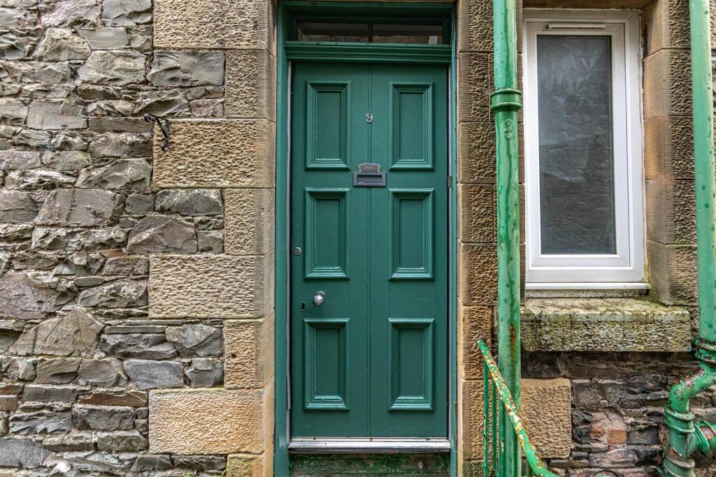 9 Millburn Place Selkirk 06.JPG