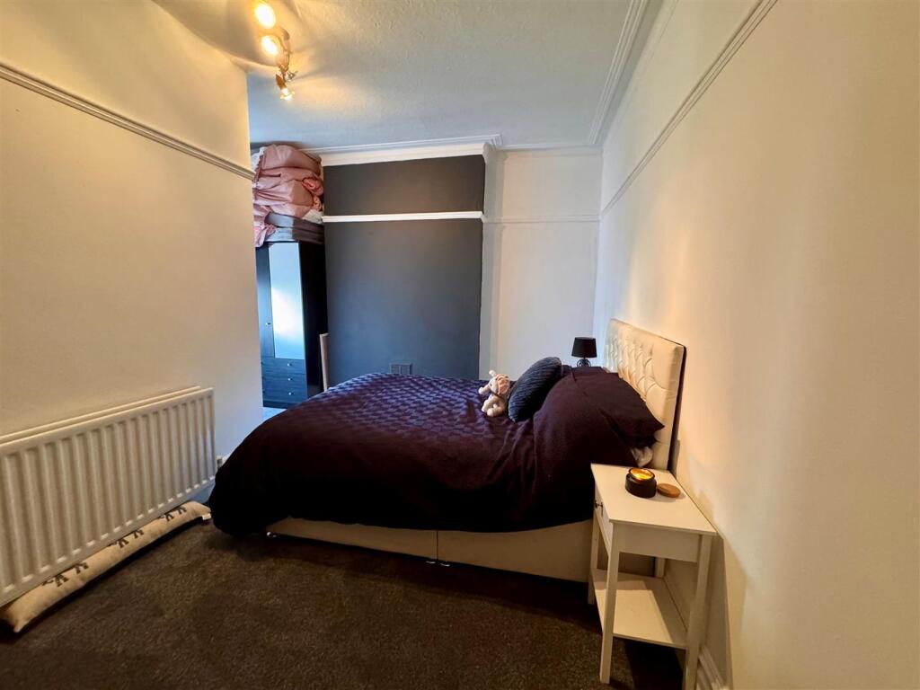 Bedroom.jpg
