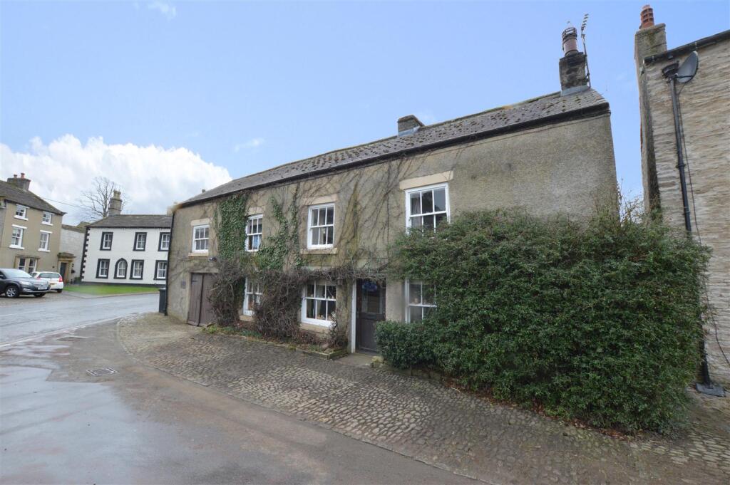 9017237-102329-133834155606203588-8be95972-6af0-26