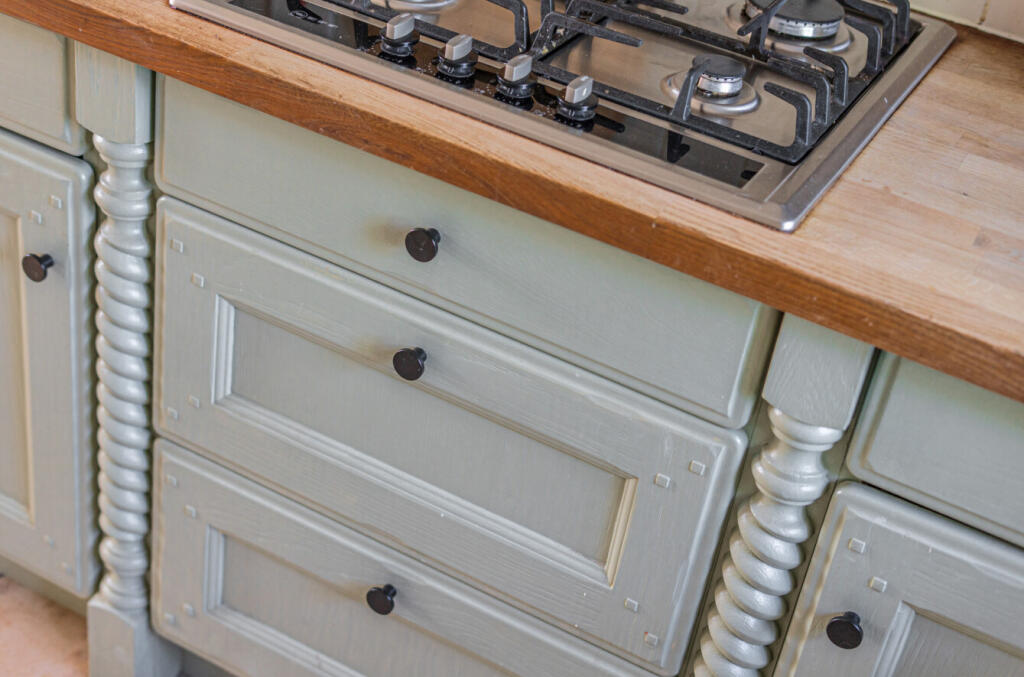 1333683-21-6891c3...