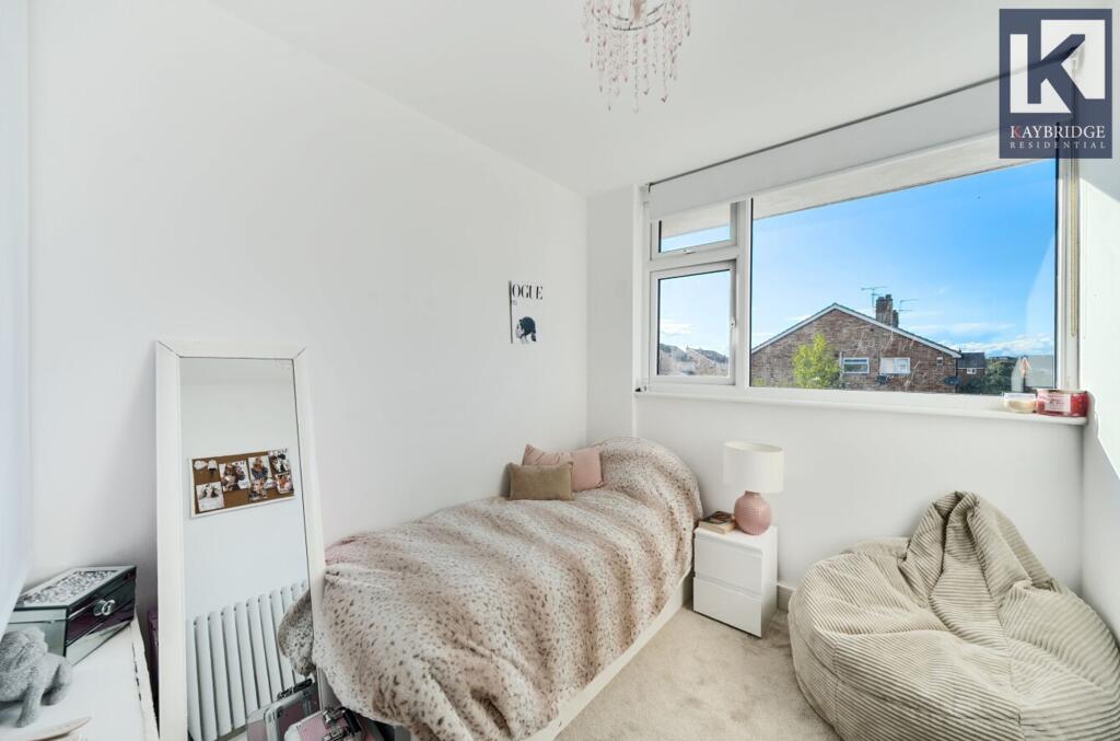 Poplar Crescent, Epsom - KT19 9ER