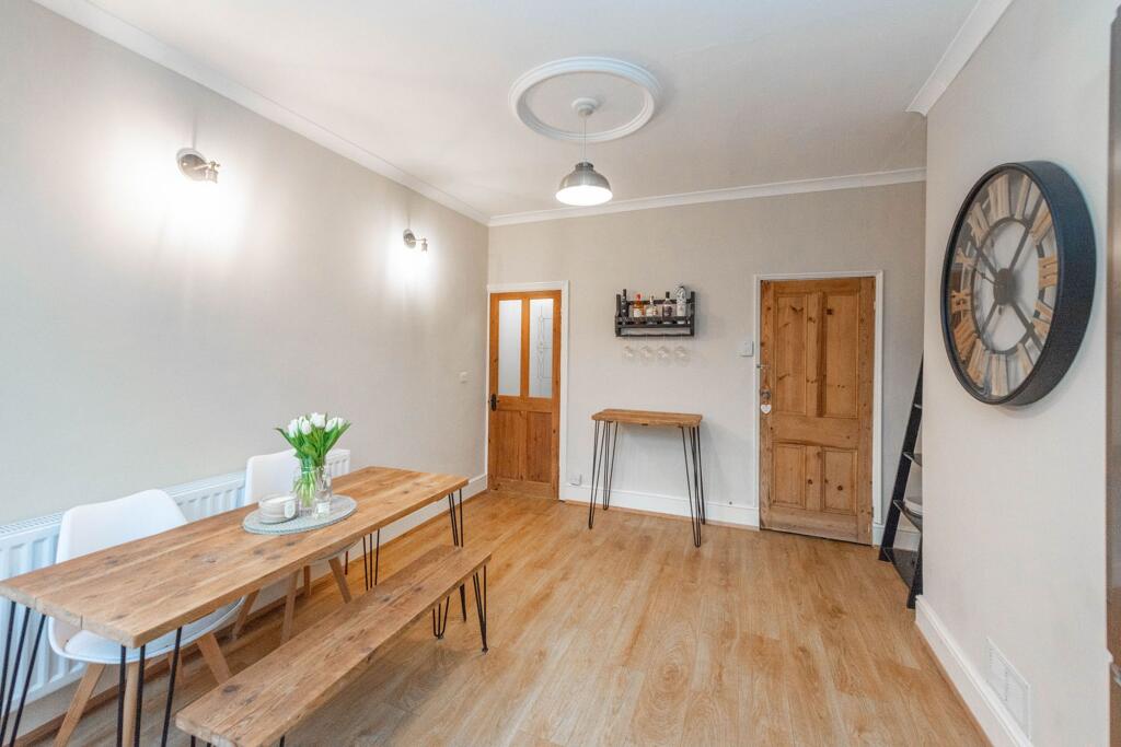 LOUNGE, KITCHEN AND DINING ROOM